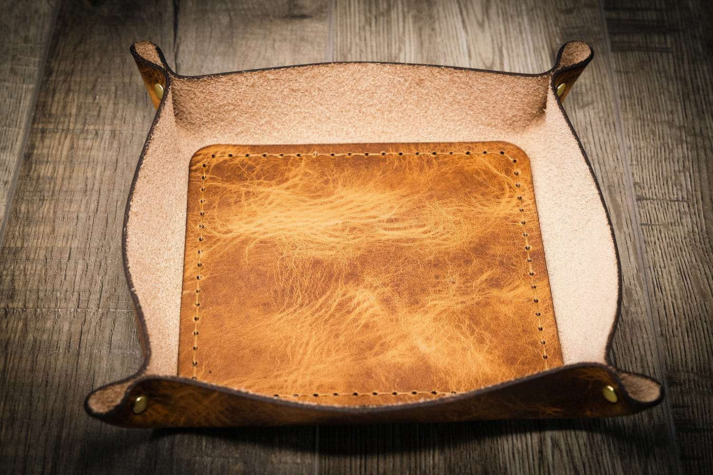 Valet Tray - Saddle Tan