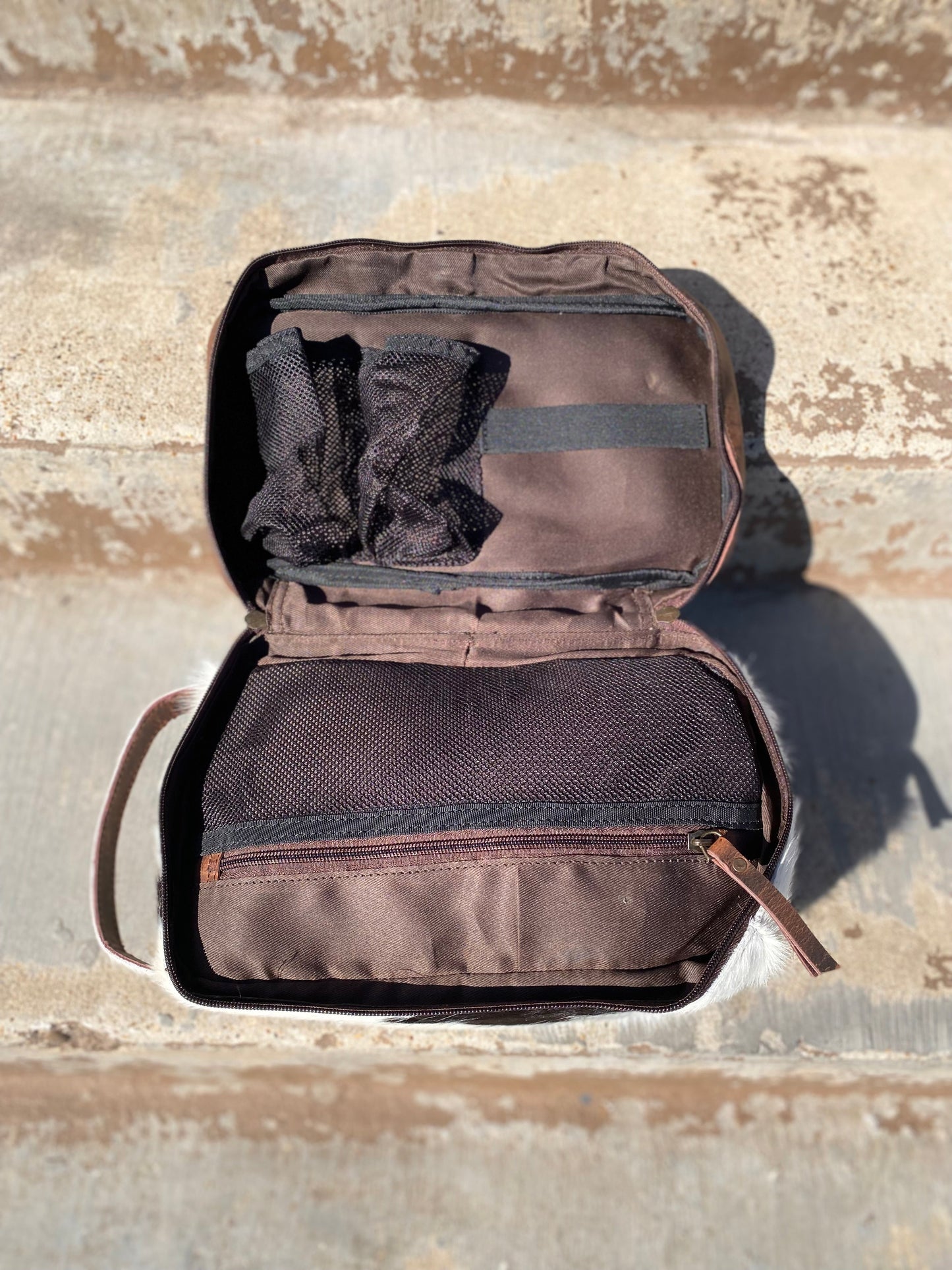 Large Cowhide Vintage Leather Toiletry Bag