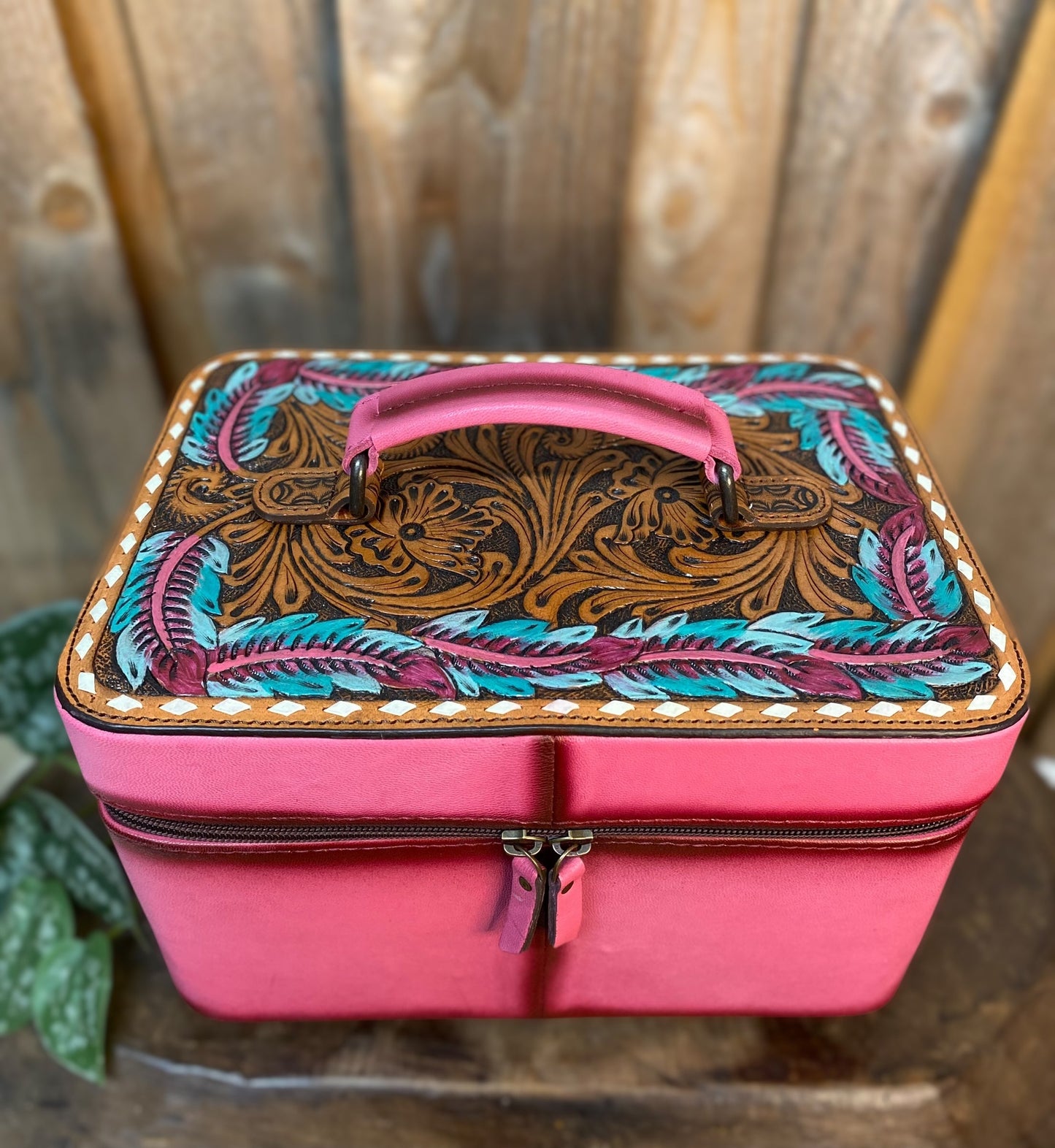 Pink Feathers Leather Jewelry Box