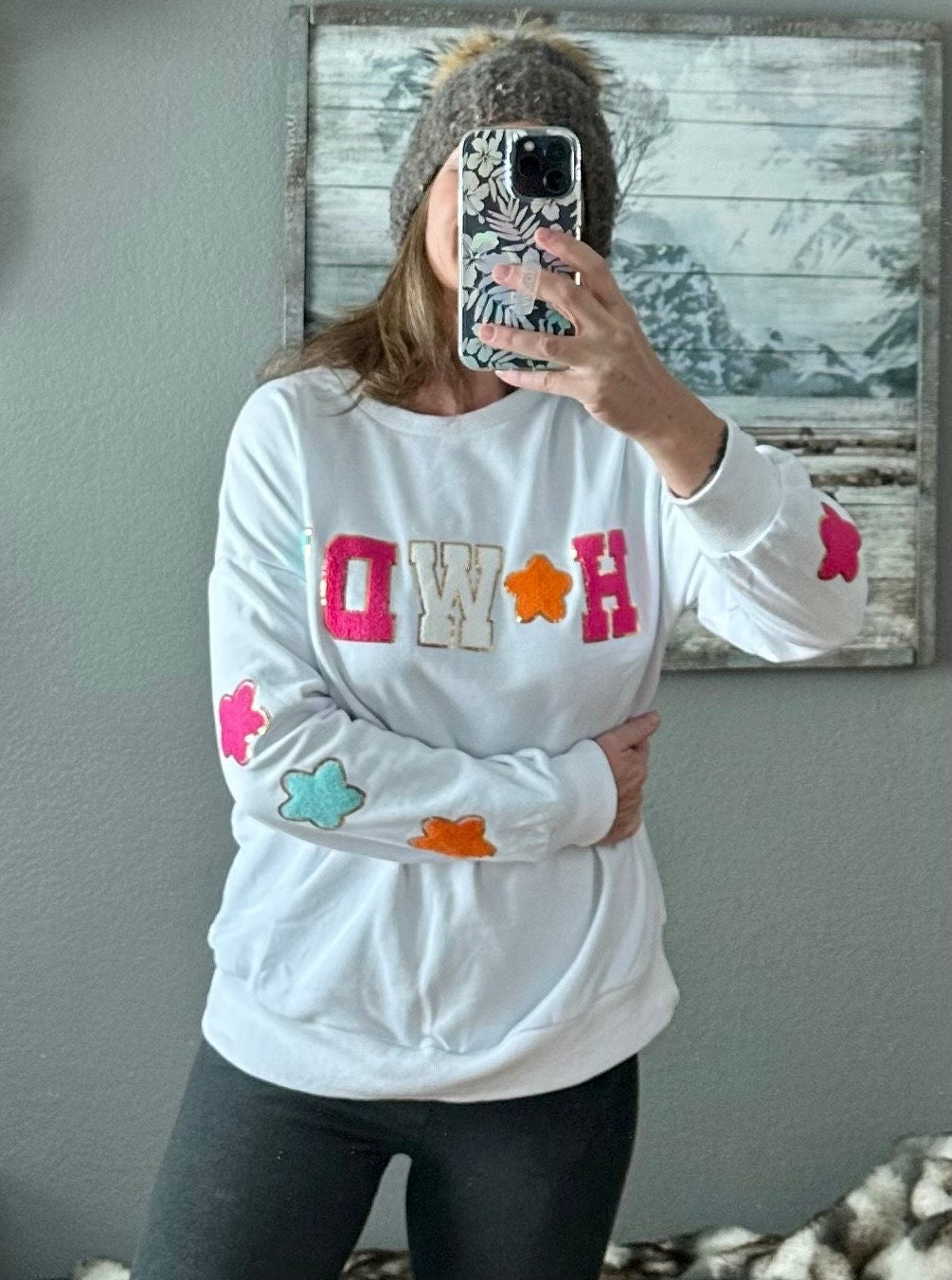 Howdy Sweatshirt | Cowgirl Sweatshirt with Western Glitter Patch | Cute Western Fashion | Gifts for Her