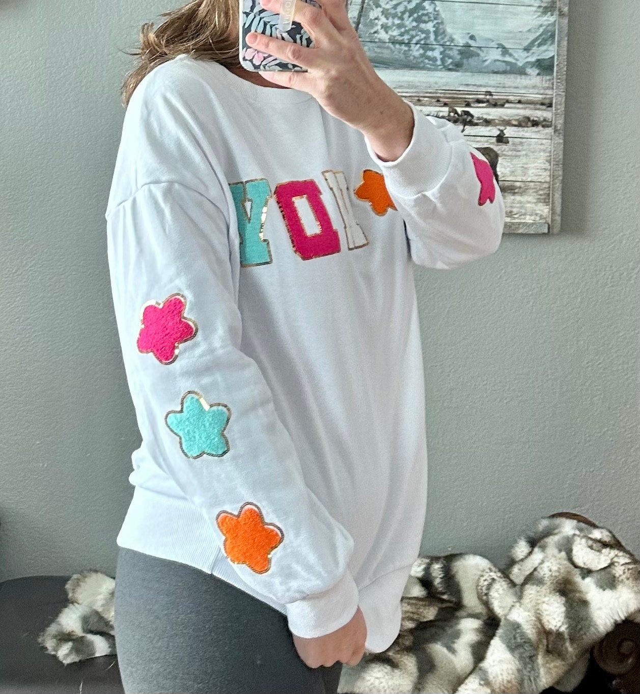 Howdy Sweatshirt | Cowgirl Sweatshirt with Western Glitter Patch | Cute Western Fashion | Gifts for Her