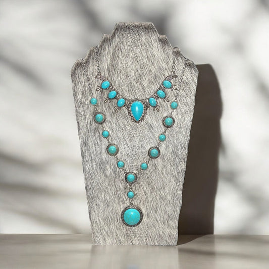Deluxe gray cowhide necklace display