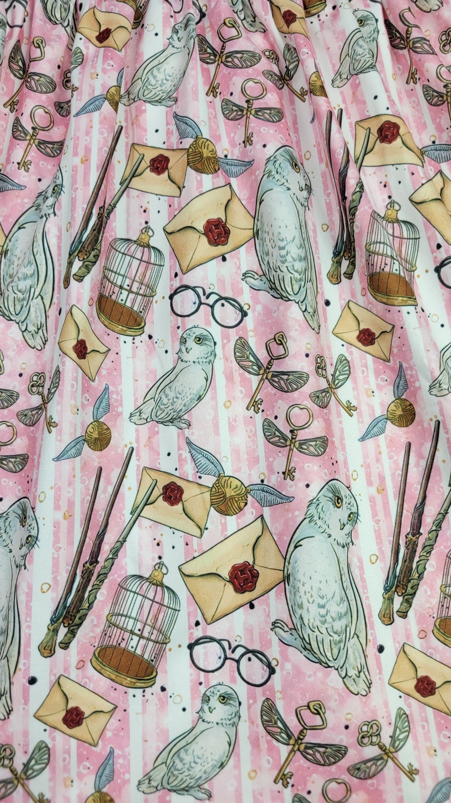 Wizard World Short Sleeve Milk Silk Dress