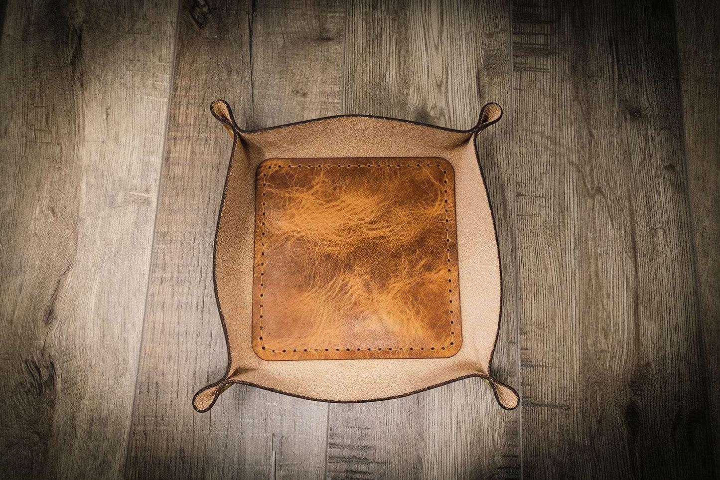 Valet Tray - Saddle Tan