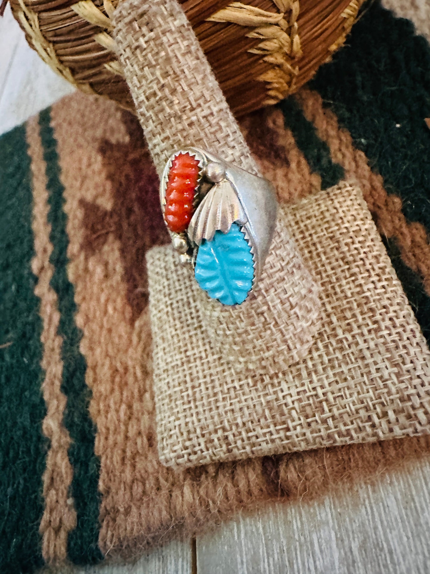 Old Pawn Handcrafted Turquoise, Coral & Sterling Silver Ring Size 8.75