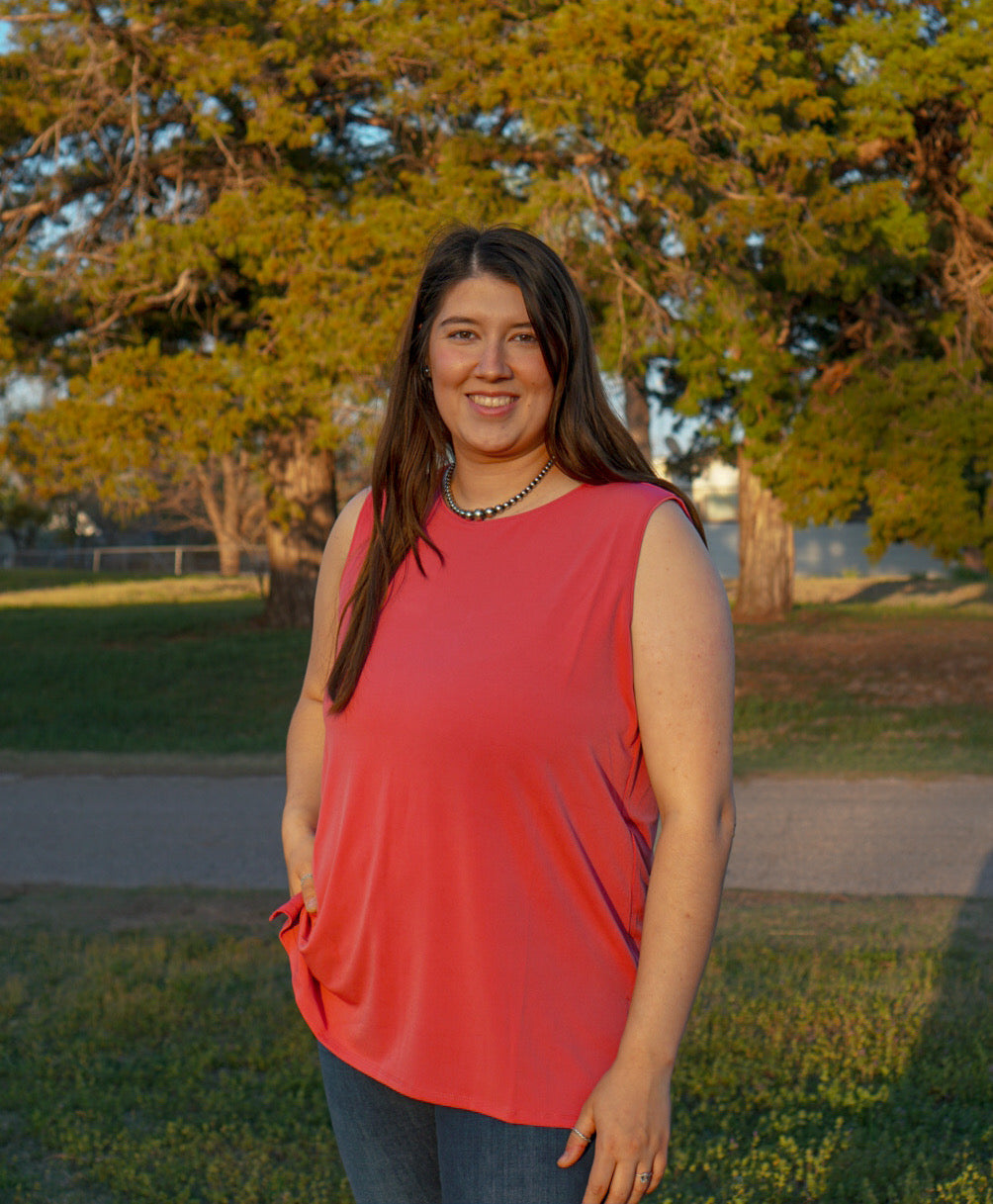 Rose - Plus Size - Sleeveless Side Slit Top