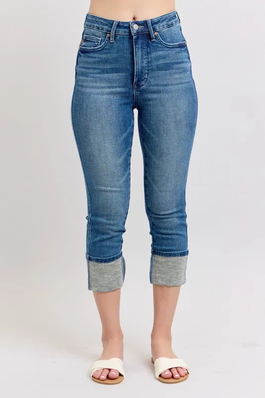 Judy Blue Plus Size Skinny Cuff Capris Jeans with Pockets