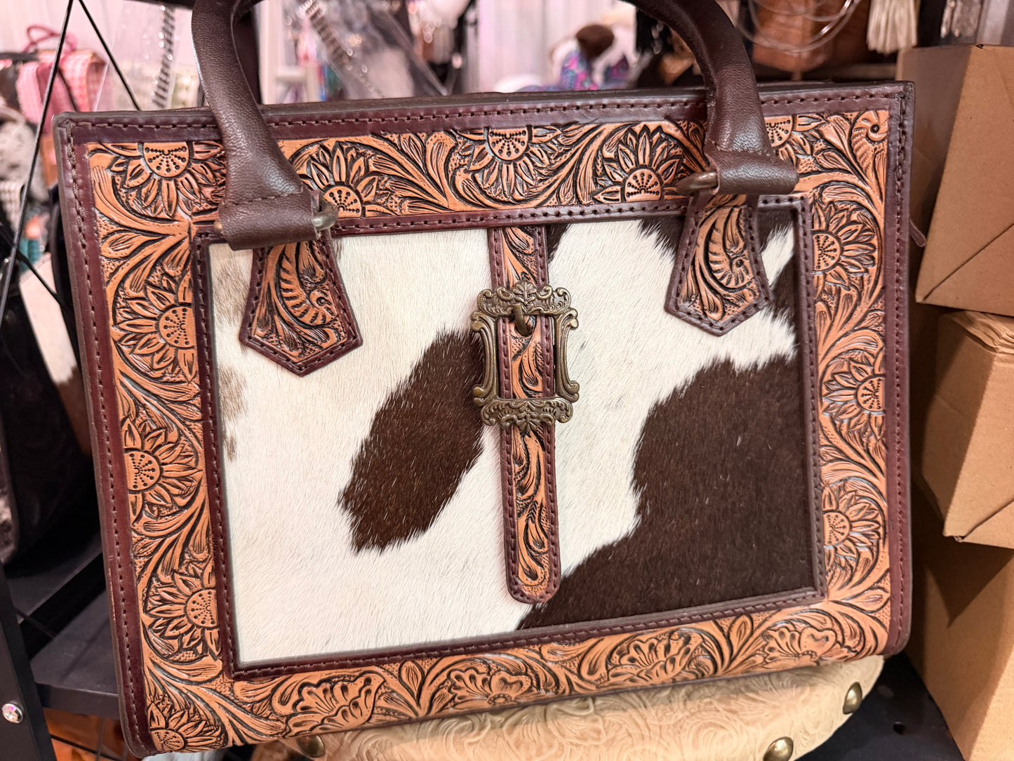 BROWN TOOLED LEATHER BUCKLE CROSSBODY BAG