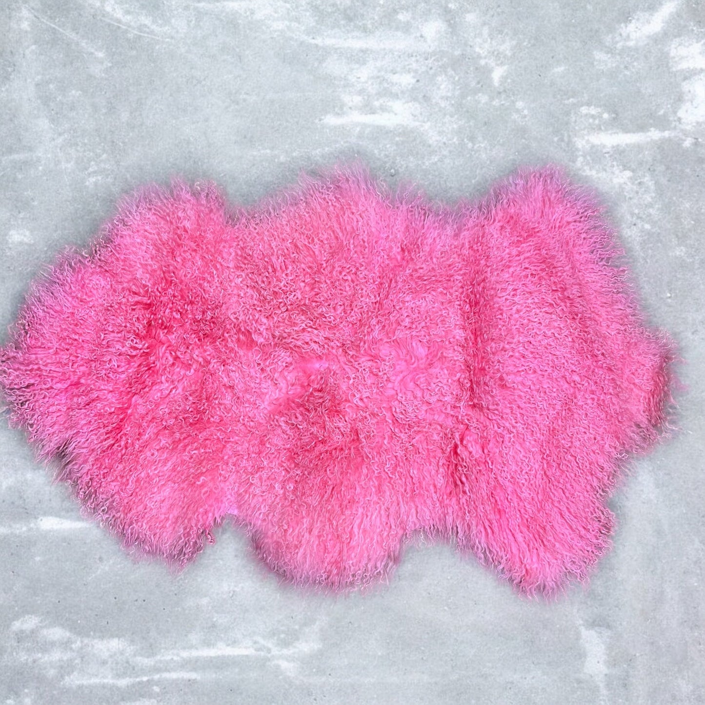 3x2’ Hot pink Angora Hide