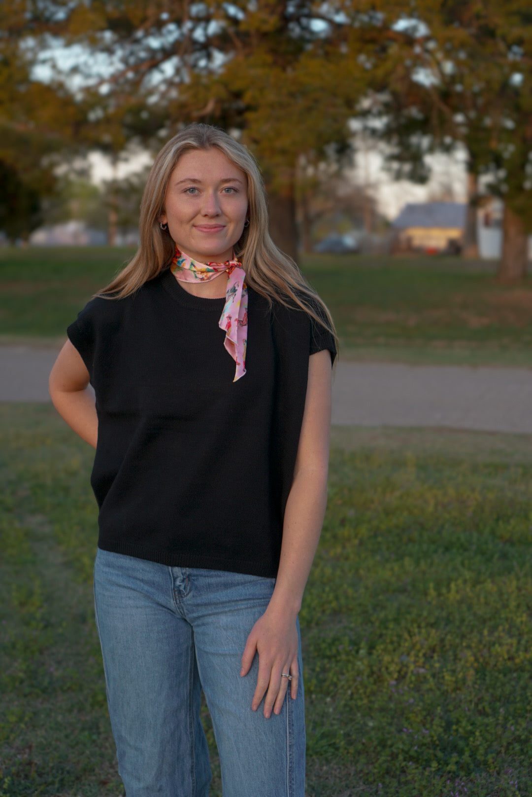 Black - Viscose Sweater vest