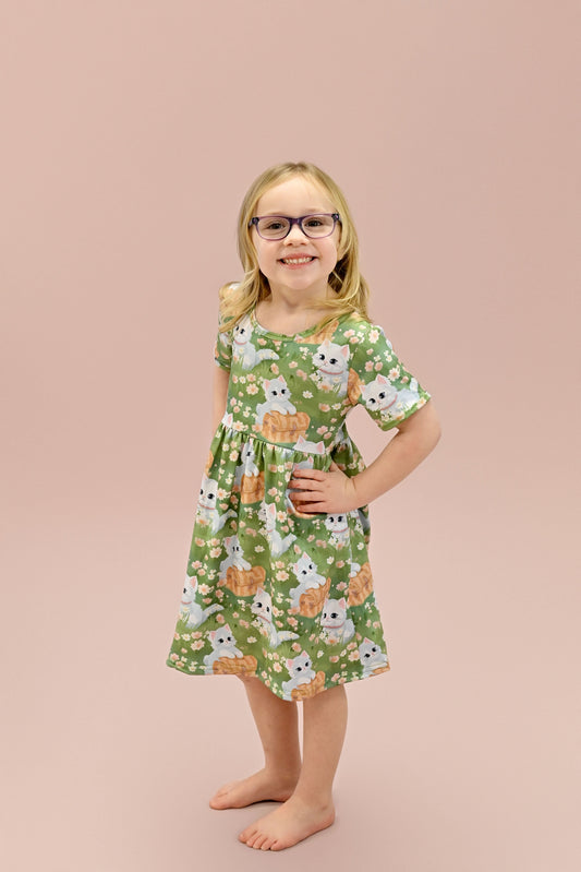 Spring Time Kitty Short Sleeve Milk Silk Dress