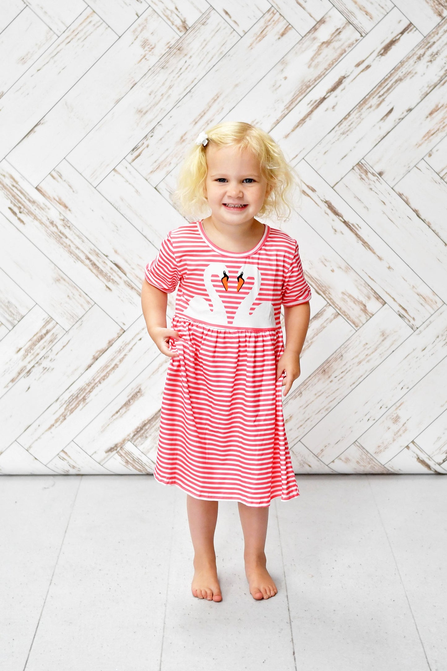 Striped Swan Short Sleeve Milk Silk Dress