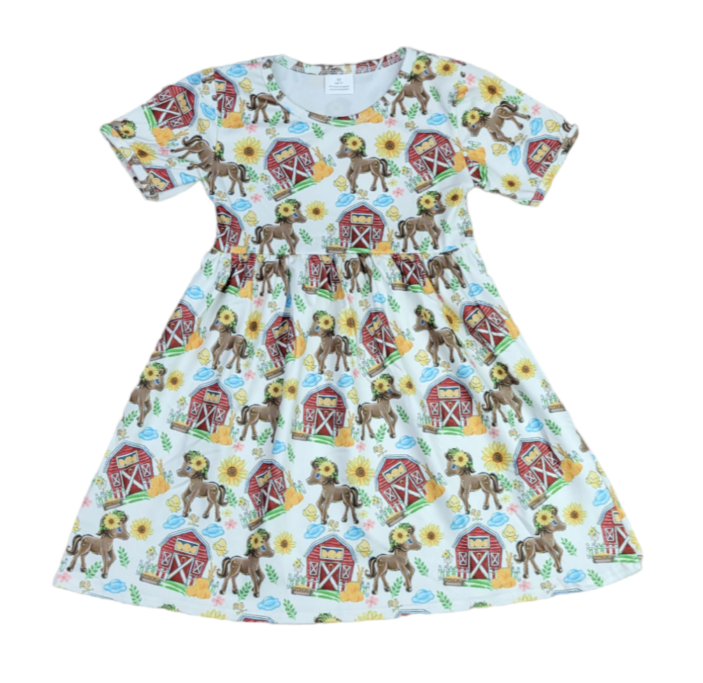 Fall Barn Short Sleeve Milk Silk Dress