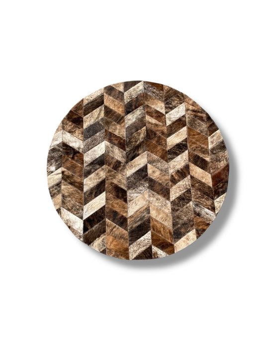 Chevron Round Cowhide Patchwork 3’