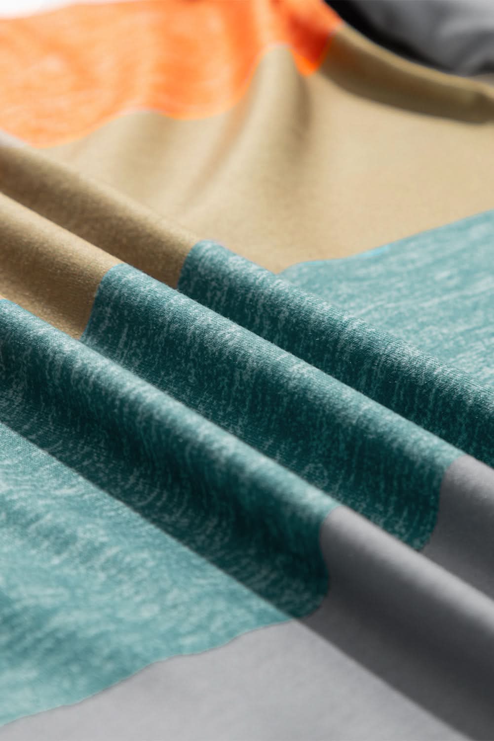 Plus size green stripe pullover