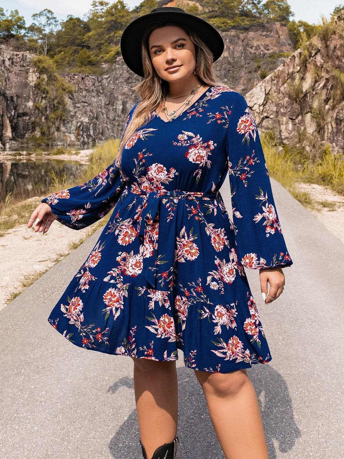 Plus size v-neck long sleeve dress