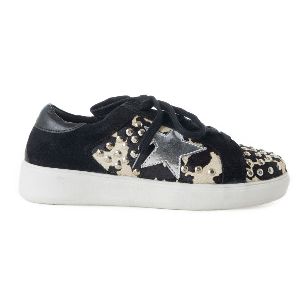 Giggle Sneakers