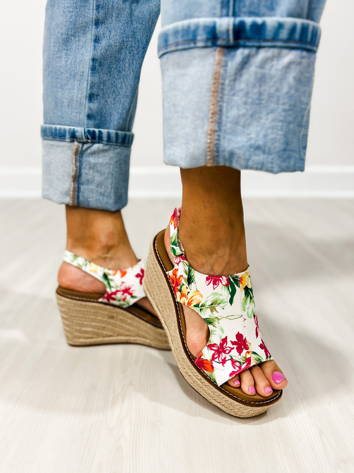 Corkys Freddie white floral wedges detail