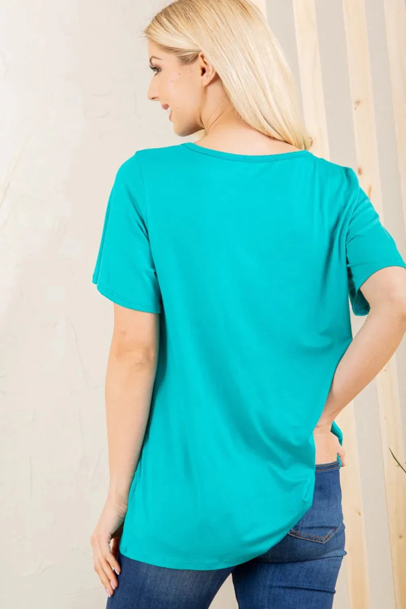 Heimish Full Size Leopard Lip Round Neck T-Shirt Plus Size