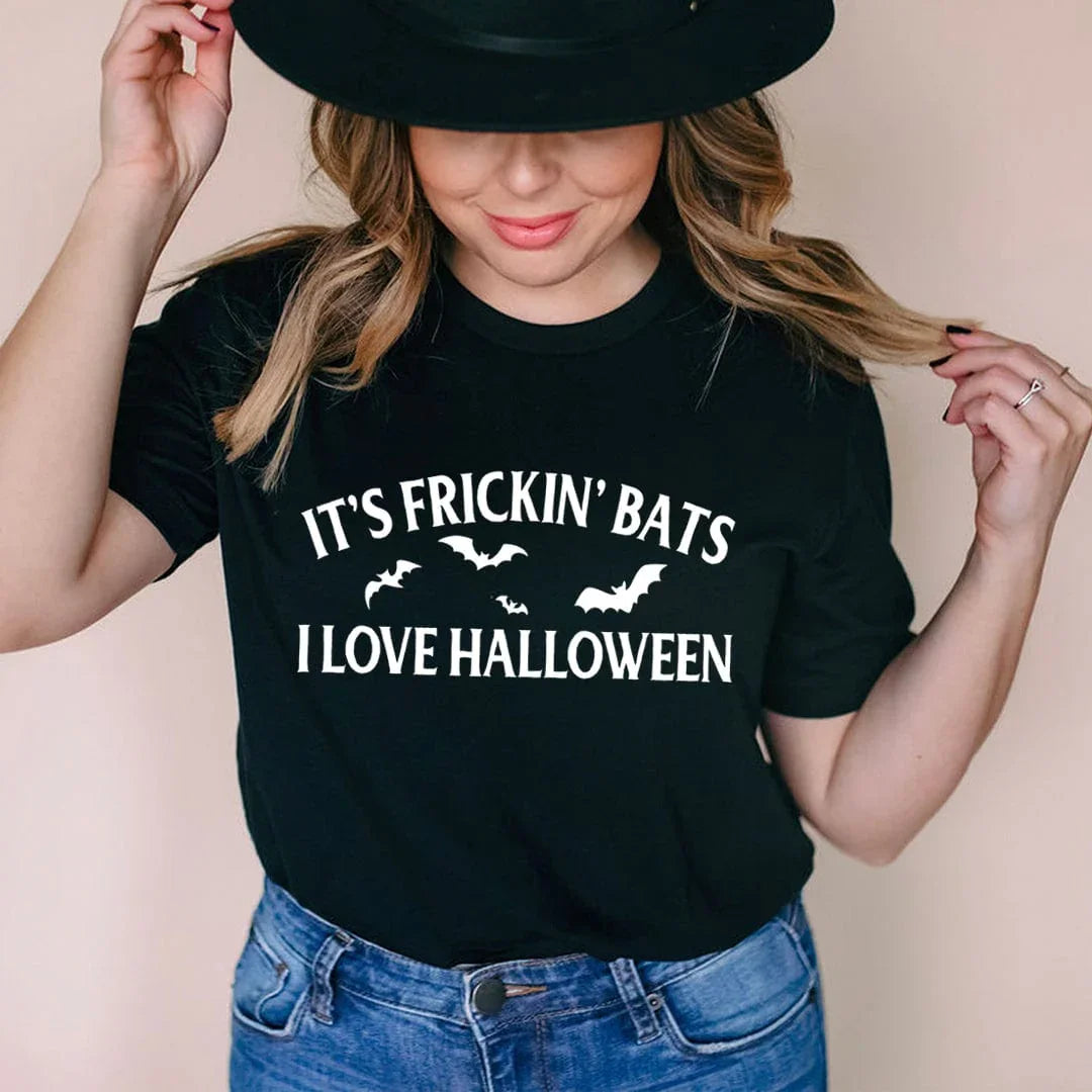 It's Frickin' Bats I Love Halloween – Funny Halloween Graphic Tee