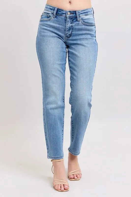 Judy Blue Full Size Mid Rise Vintage Wash Slim Jeans Plus Size