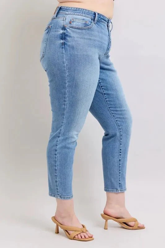 Judy Blue Full Size Mid Rise Vintage Wash Slim Jeans Plus Size